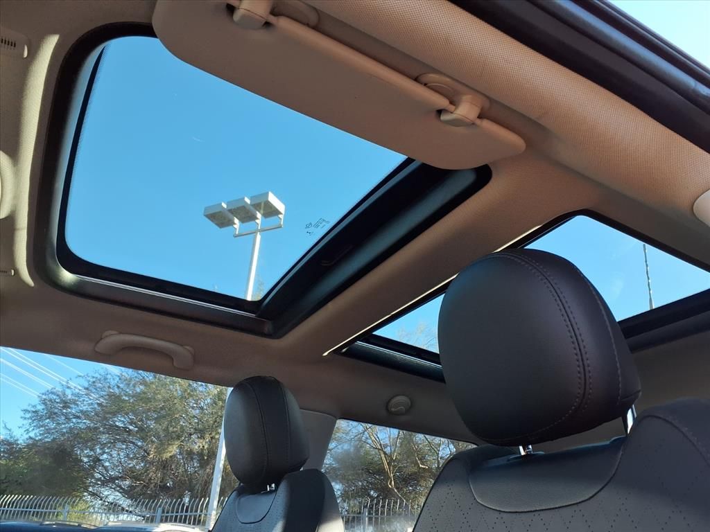 used 2022 MINI Electric Hardtop 2 Door car, priced at $15,000