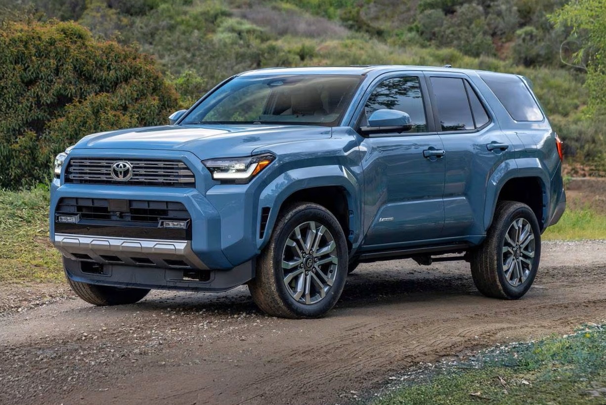 Side-by-side comparison of the 2026 Subaru Outback and 2026 Toyota 4Runner in Tucson, AZ