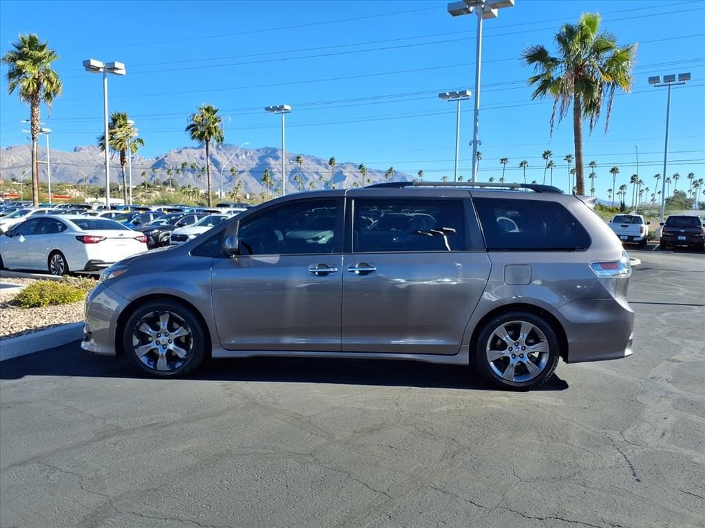 used 2016 Toyota Sienna car, priced at $13,750