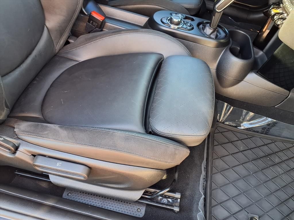 used 2022 MINI Electric Hardtop 2 Door car, priced at $15,000