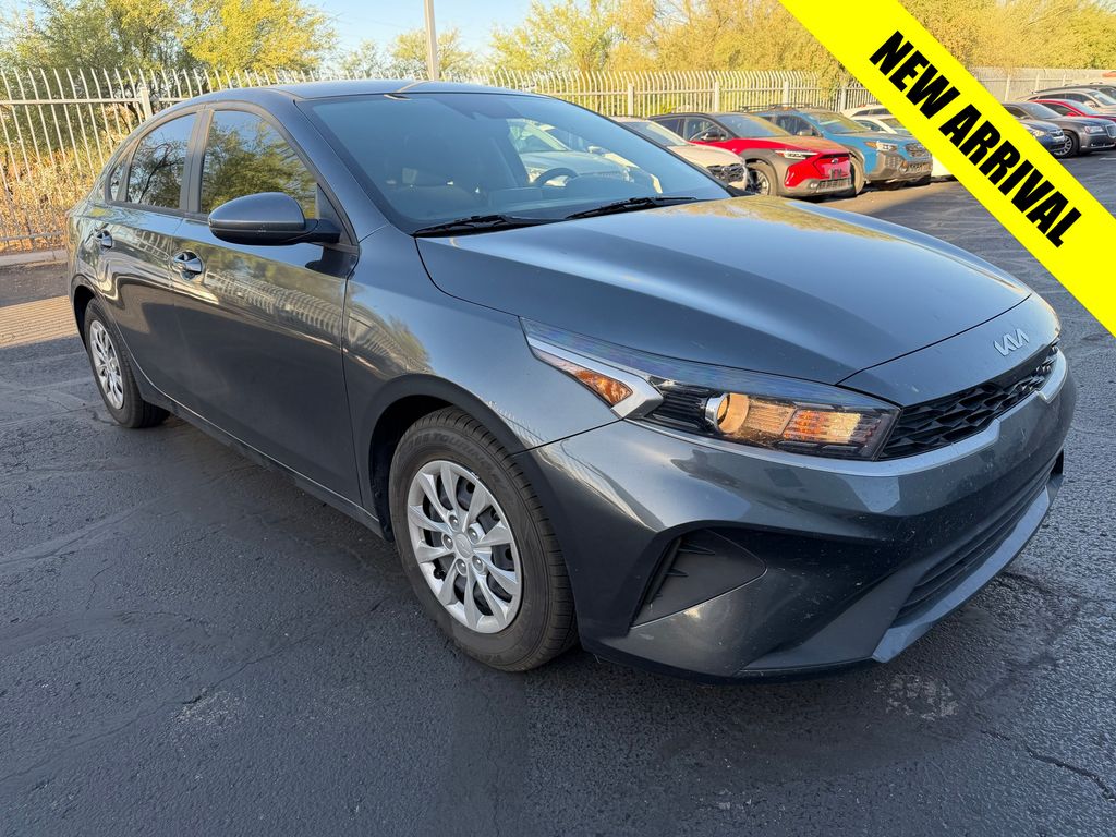 2024 Kia Forte LX AT's photo