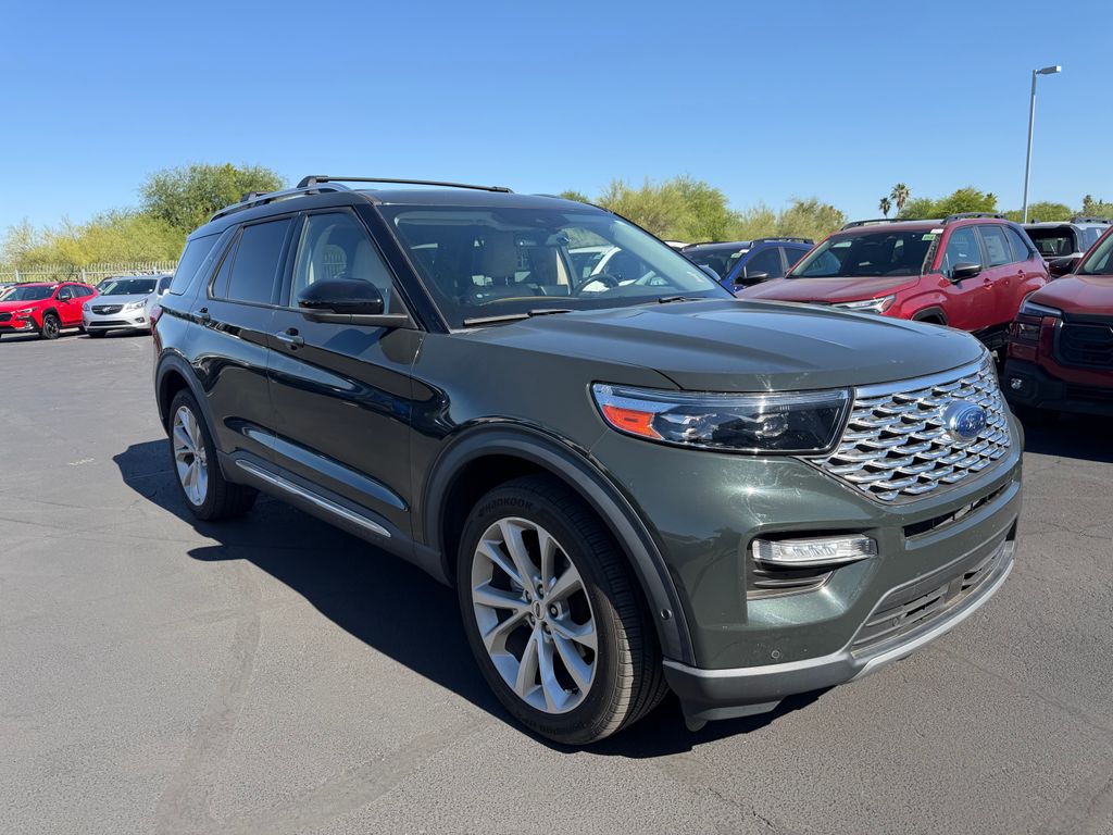 2022 Ford Explorer Platinum 4WD's photo