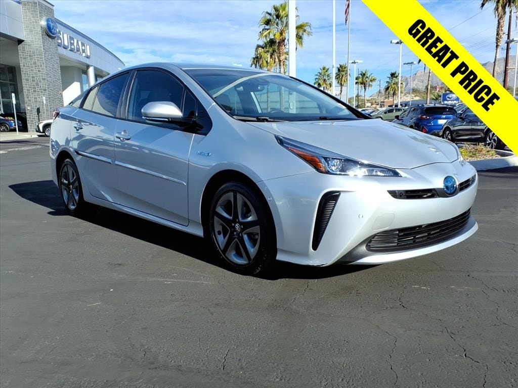 2019 Toyota Prius XLE's photo