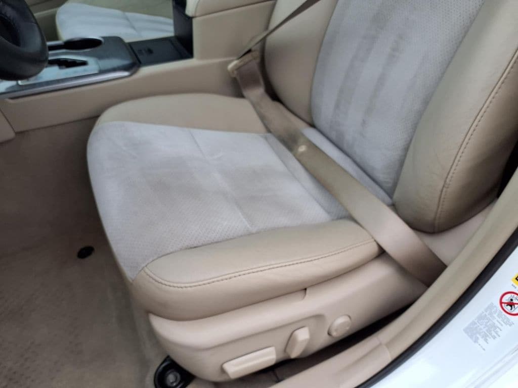 used 2013 Toyota Camry Hybrid car, priced at $10,750