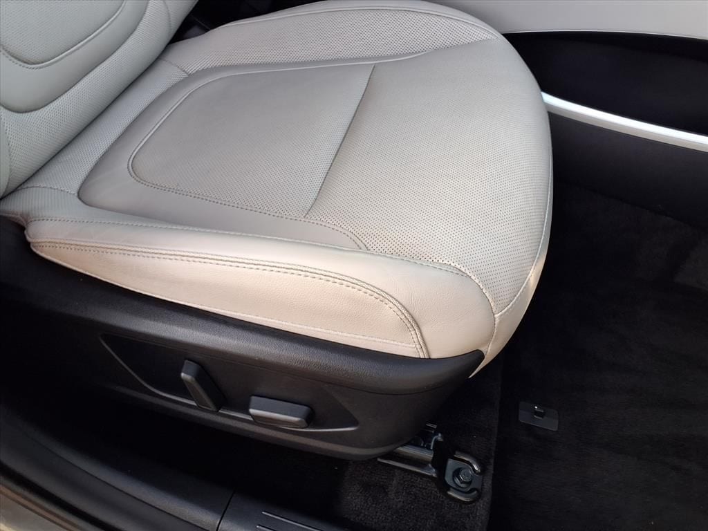 used 2022 Hyundai Tucson Hybrid car, priced at $26,500