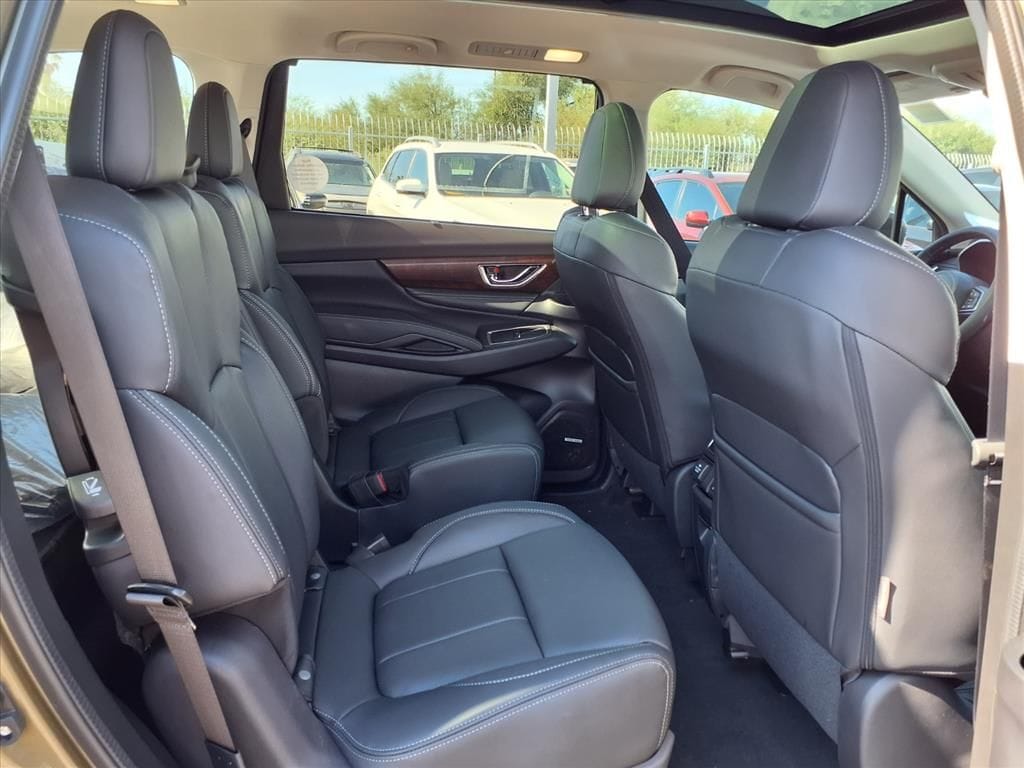 new 2025 Subaru Ascent car, priced at $53,932