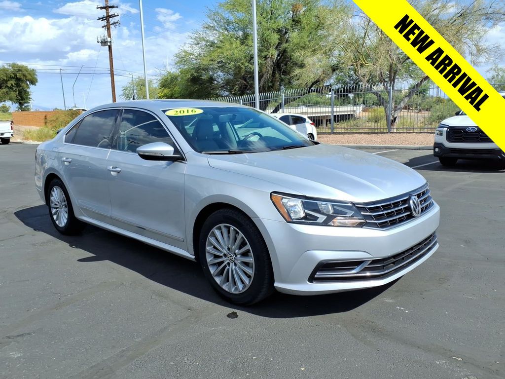 2016 Volkswagen Passat 1.8T SE w/ Techonology Auto PZEV's photo