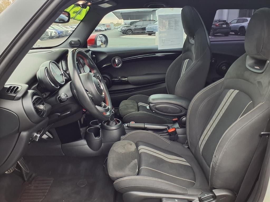 used 2020 MINI Hardtop 2 Door car, priced at $21,750