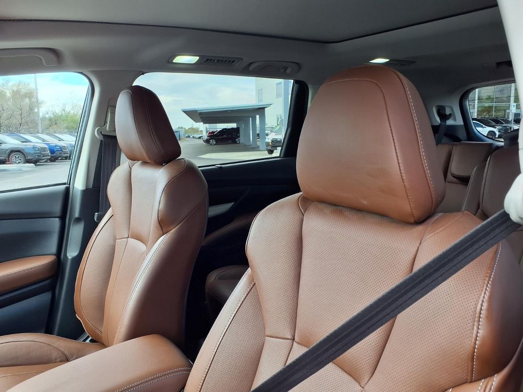 used 2021 Subaru Ascent car, priced at $27,500