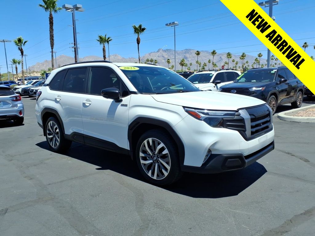 2025 Subaru Forester Touring Hybrid's photo