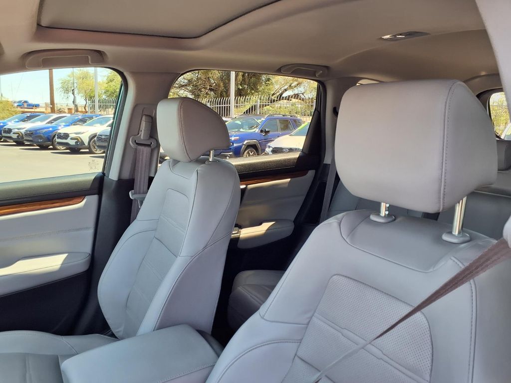 used 2022 Honda CR-V Hybrid car, priced at $28,000