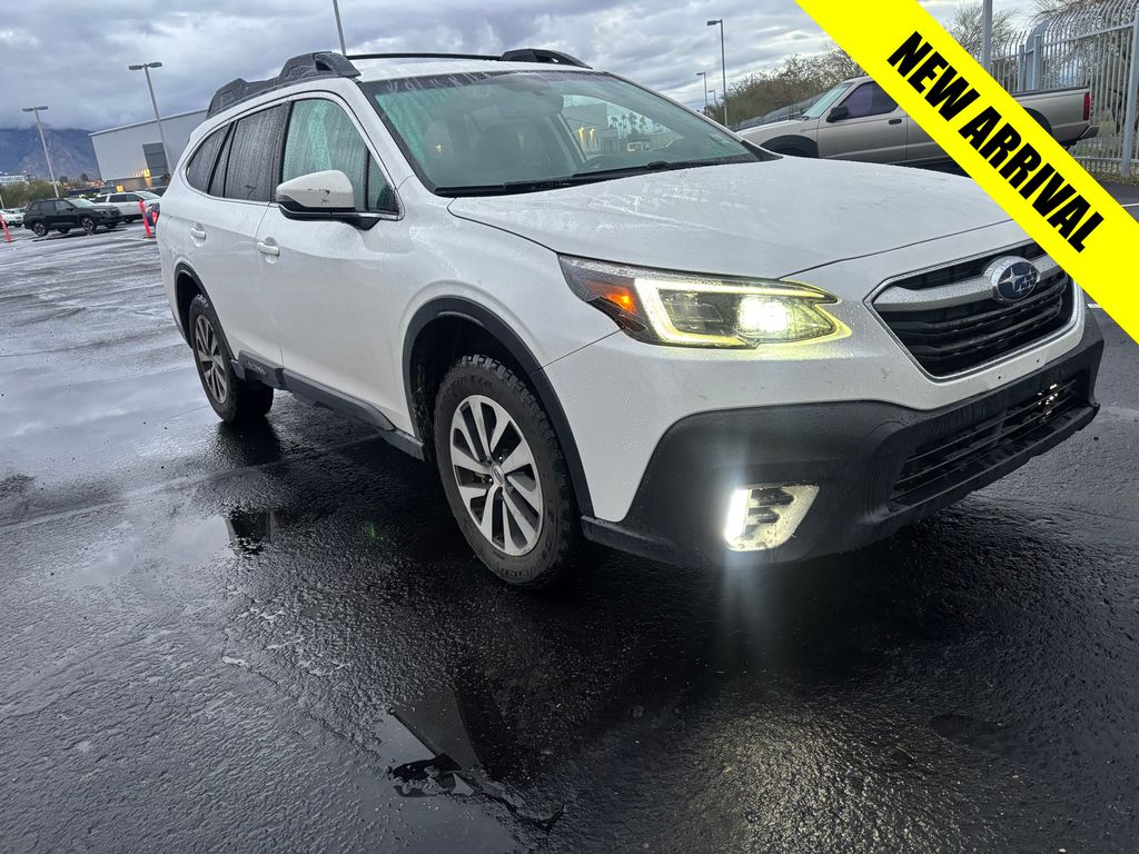 2021 Subaru Outback Premium's photo