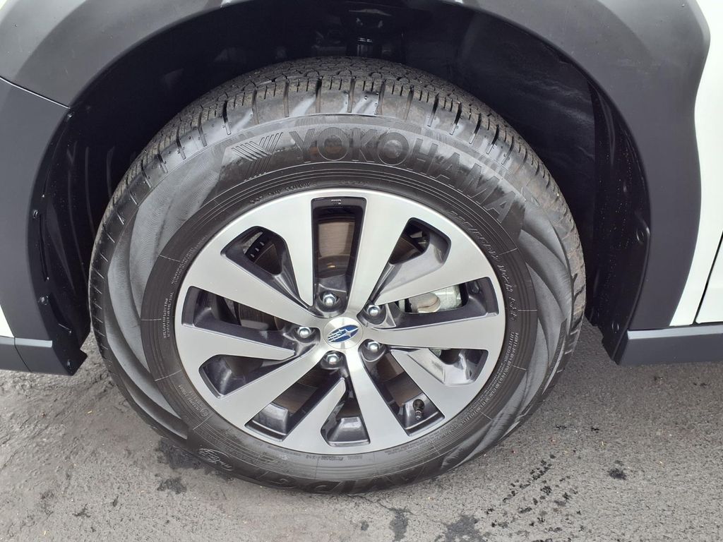 used 2025 Subaru Outback car, priced at $27,500