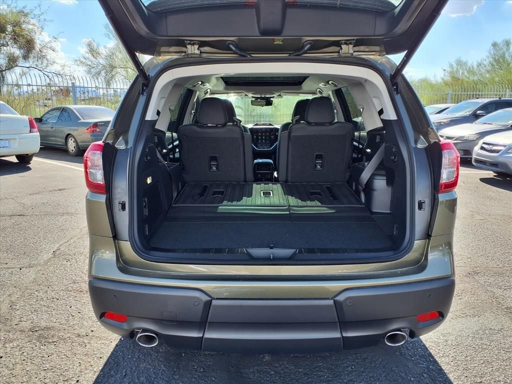 new 2025 Subaru Ascent car, priced at $53,932