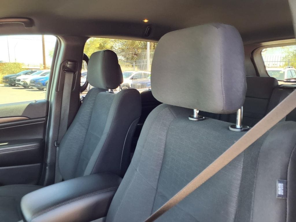 used 2017 Jeep Grand Cherokee car, priced at $8,750