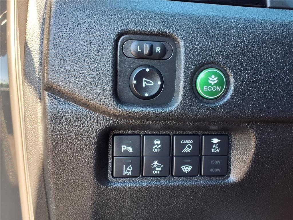 used 2022 Honda Ridgeline car, priced at $33,000