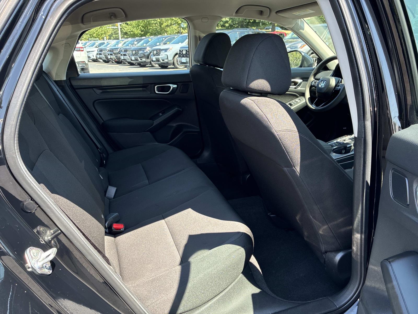 2023 Honda Civic Hatchback LX - Photo 10