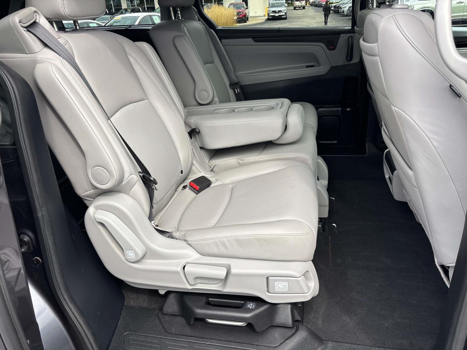 2024 Honda Odyssey Touring - Photo 21