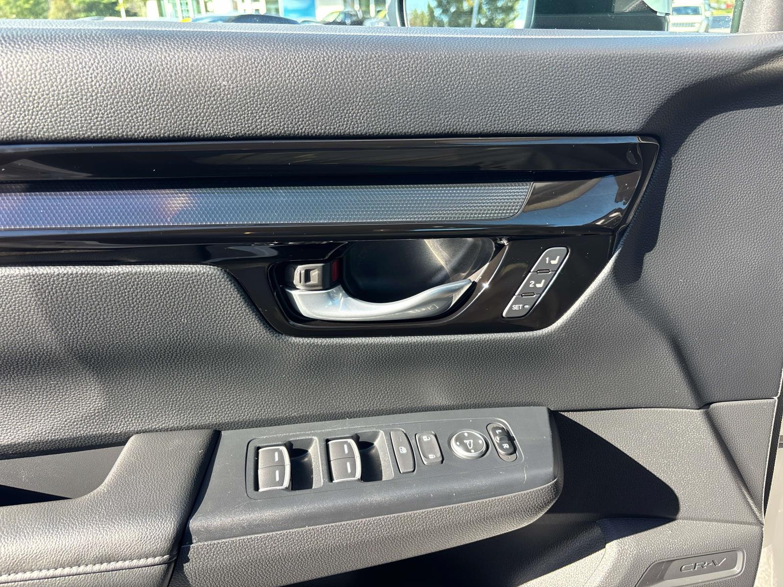 2024 Honda CR-V EX-L - Photo 17