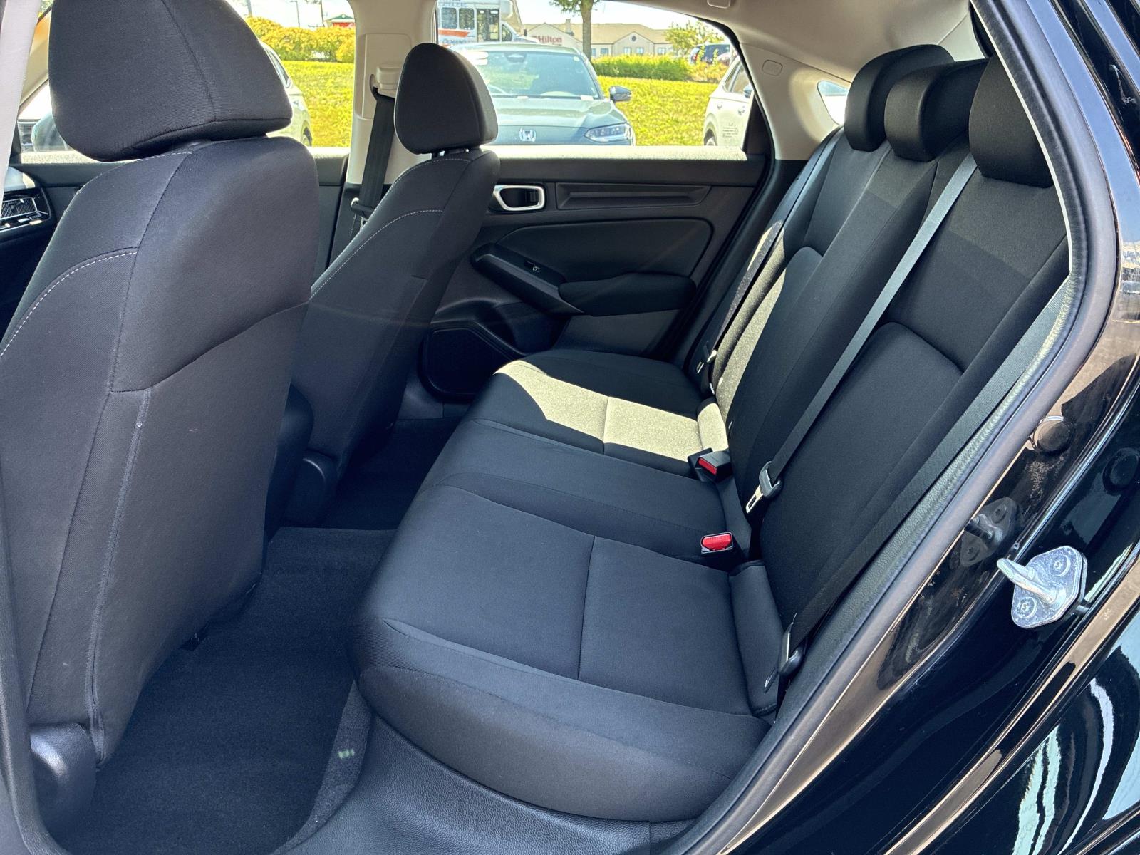 2023 Honda Civic Hatchback LX - Photo 13