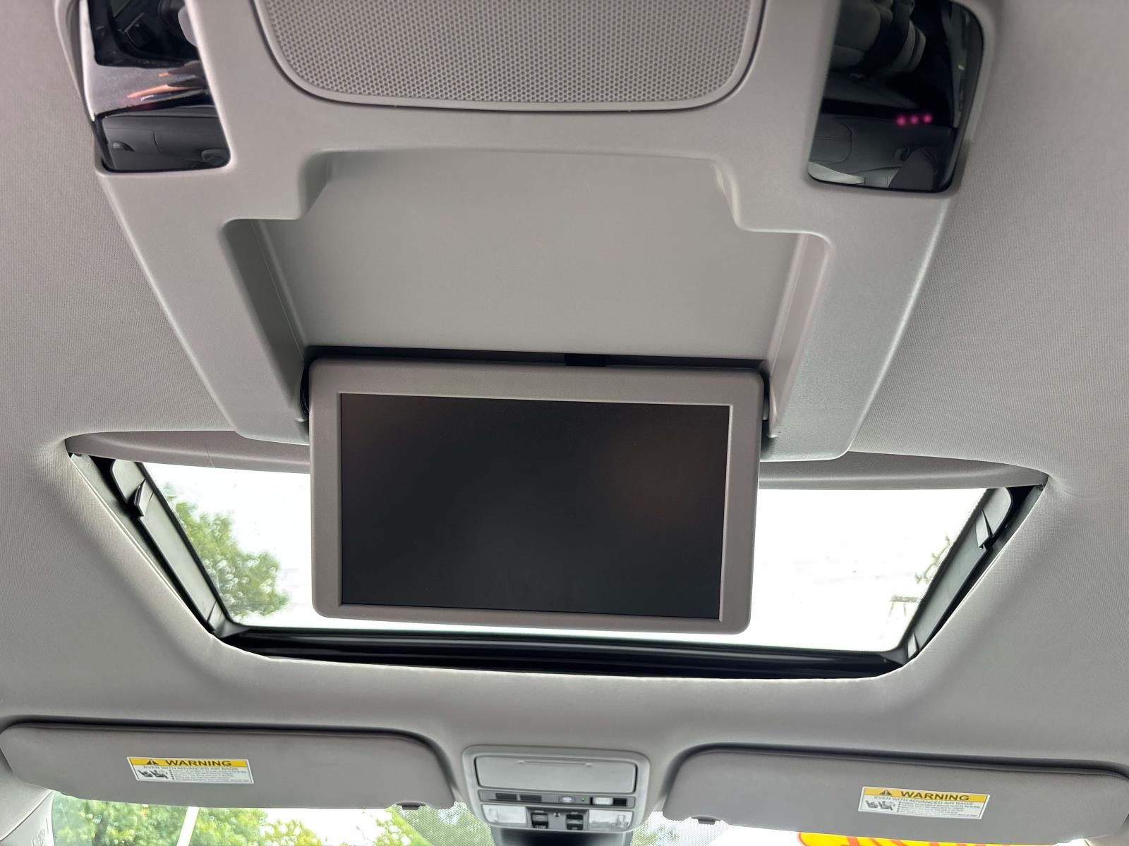 2024 Honda Odyssey Touring - Photo 15