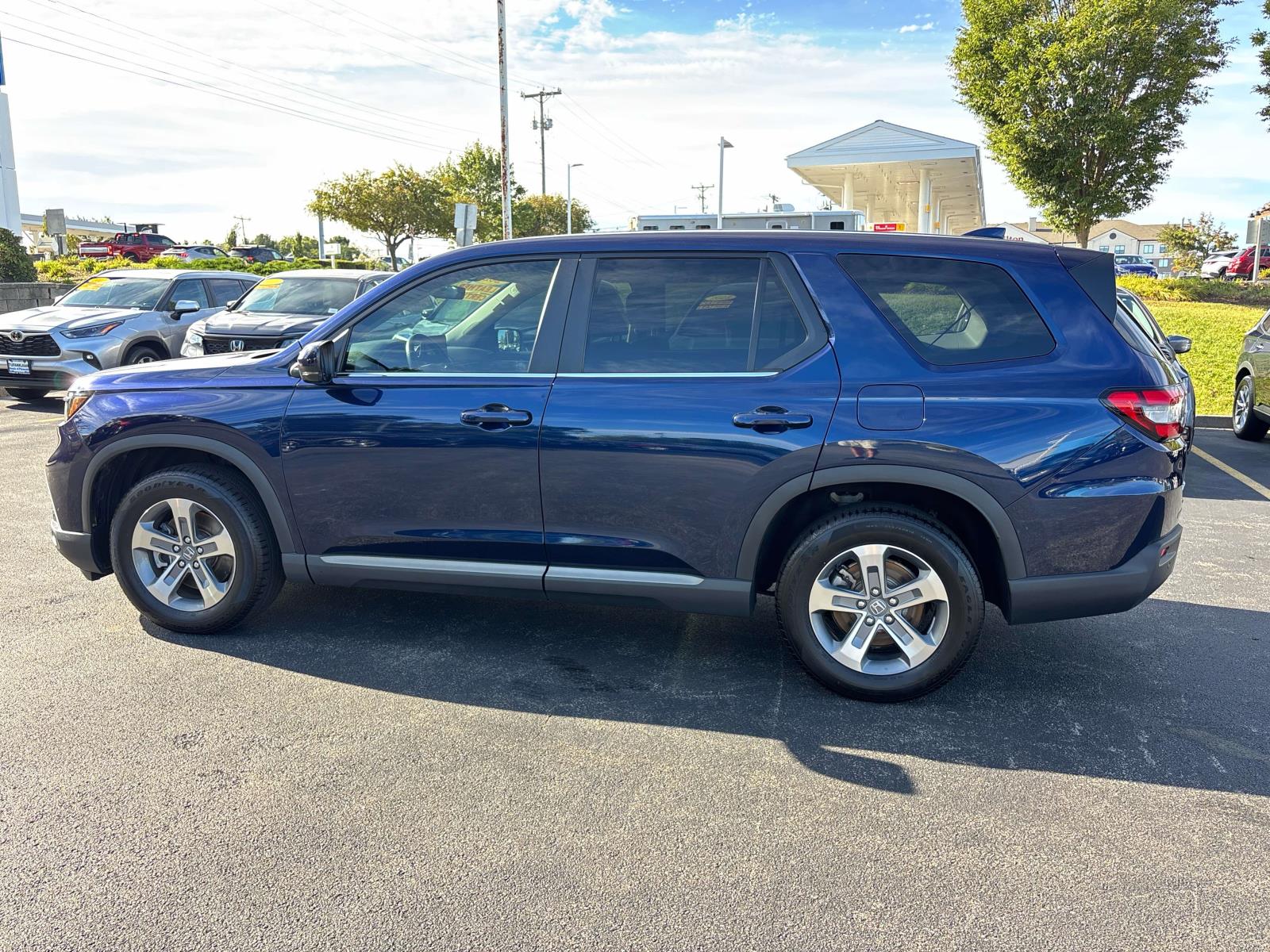 2025 Honda Pilot EX-L - Photo 6