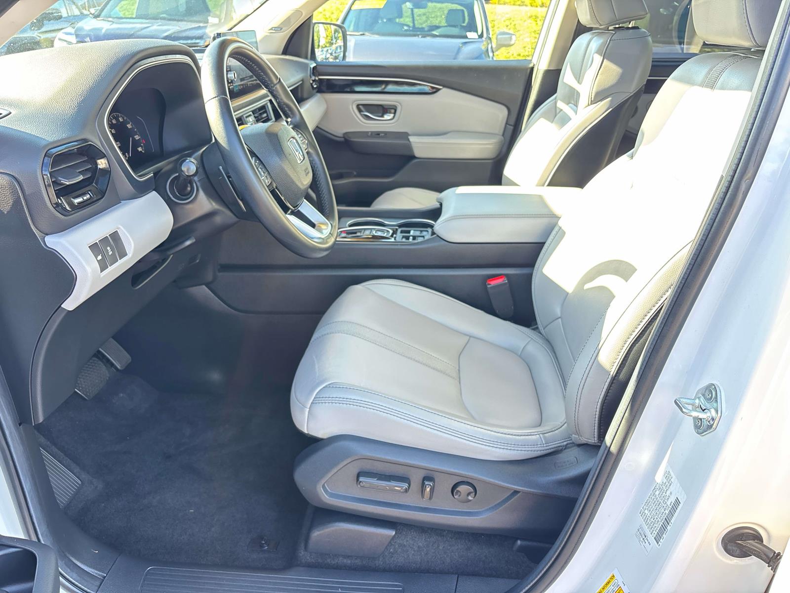 2024 Honda Pilot Touring - Photo 12