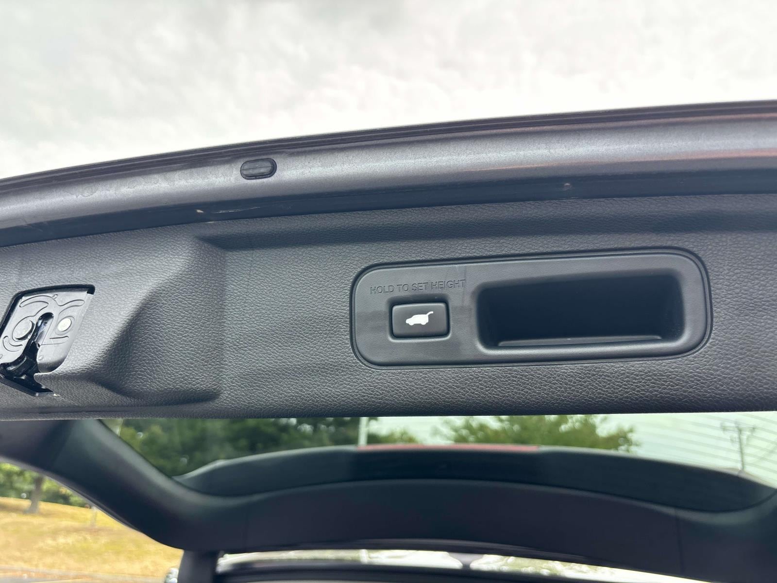 2024 Honda Odyssey Touring - Photo 19