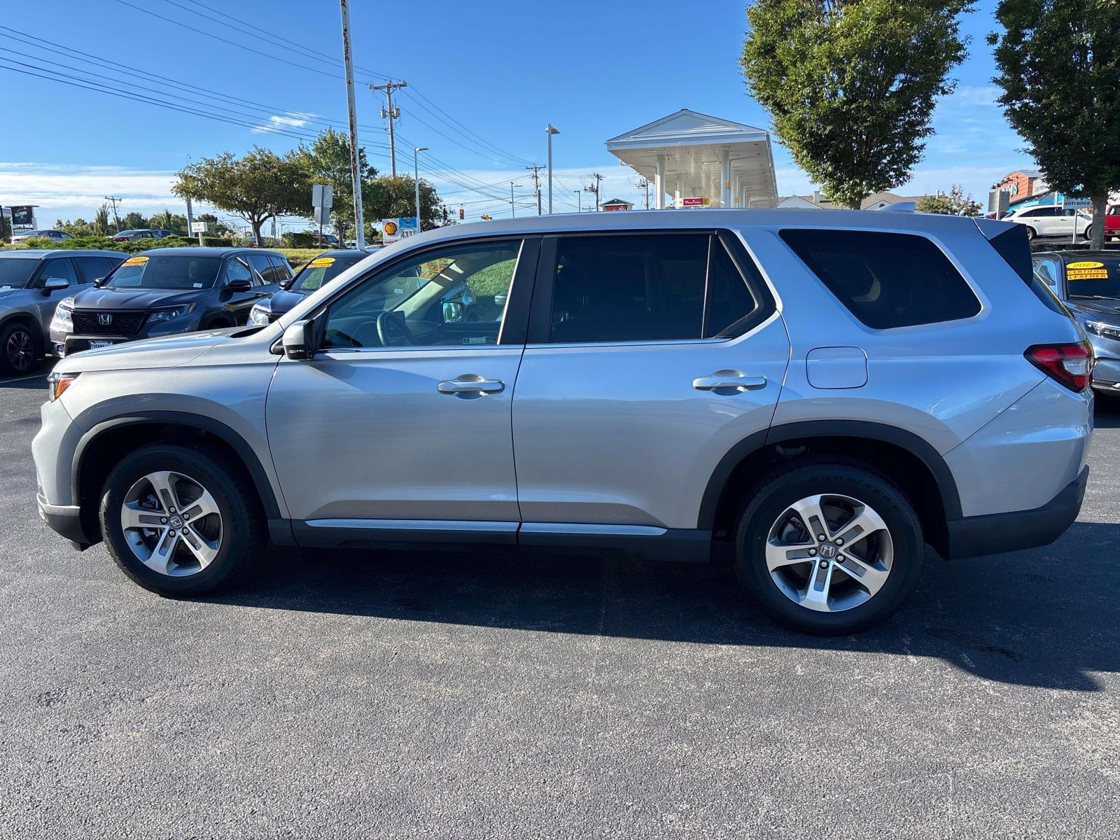 2024 Honda Pilot EX-L - Photo 6