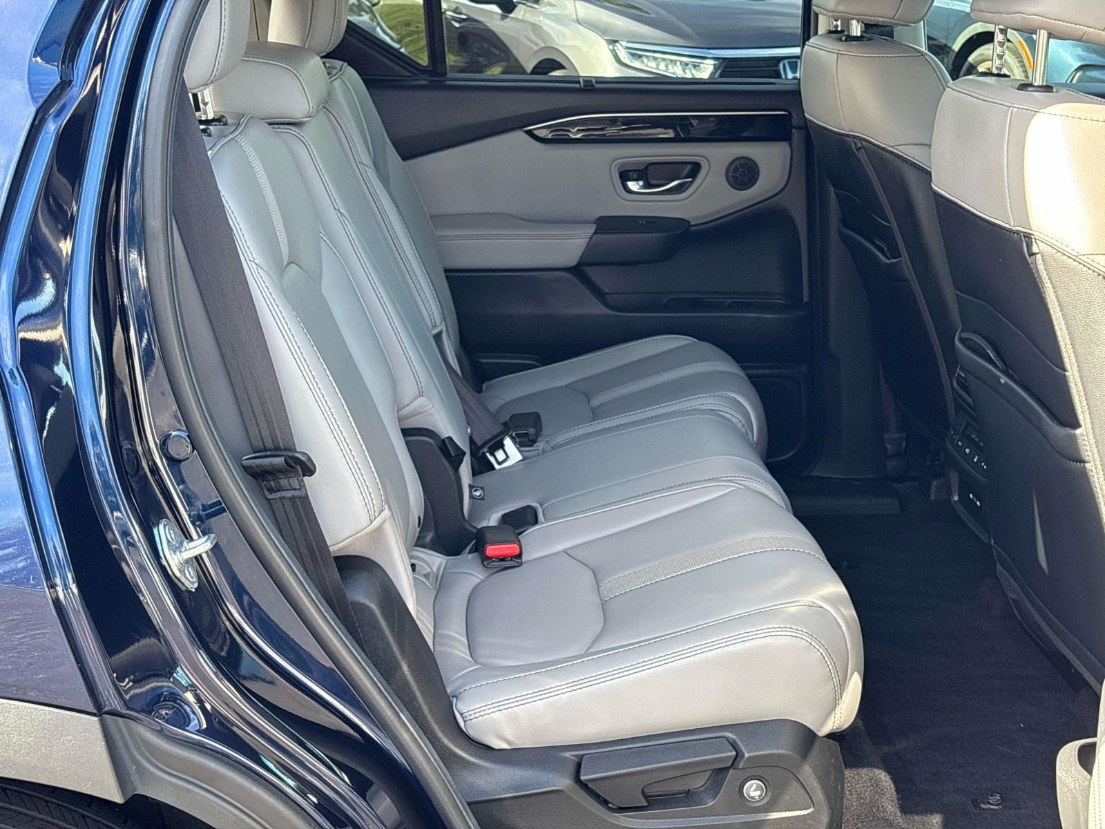 2025 Honda Pilot EX-L - Photo 19