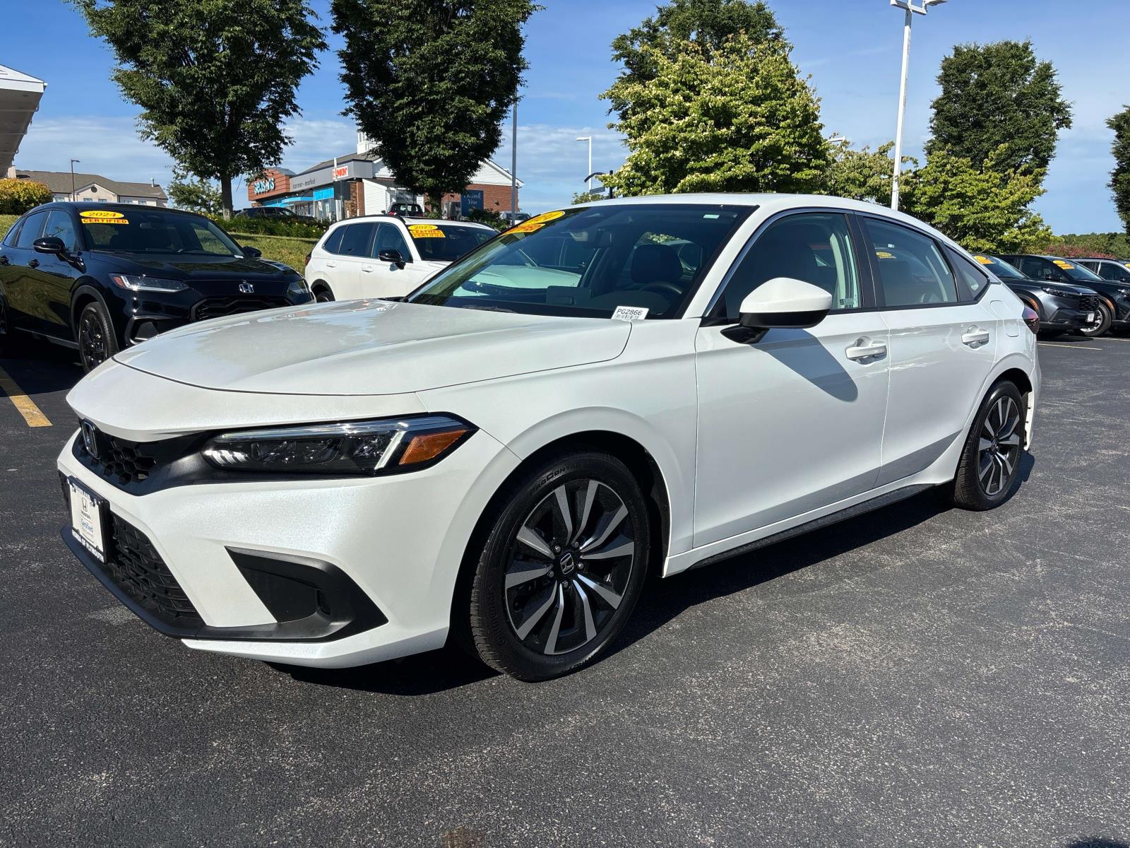 2024 Honda Civic Hatchback EX-L - Photo 7