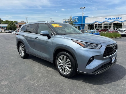 2024 Toyota Highlander Platinum SUV