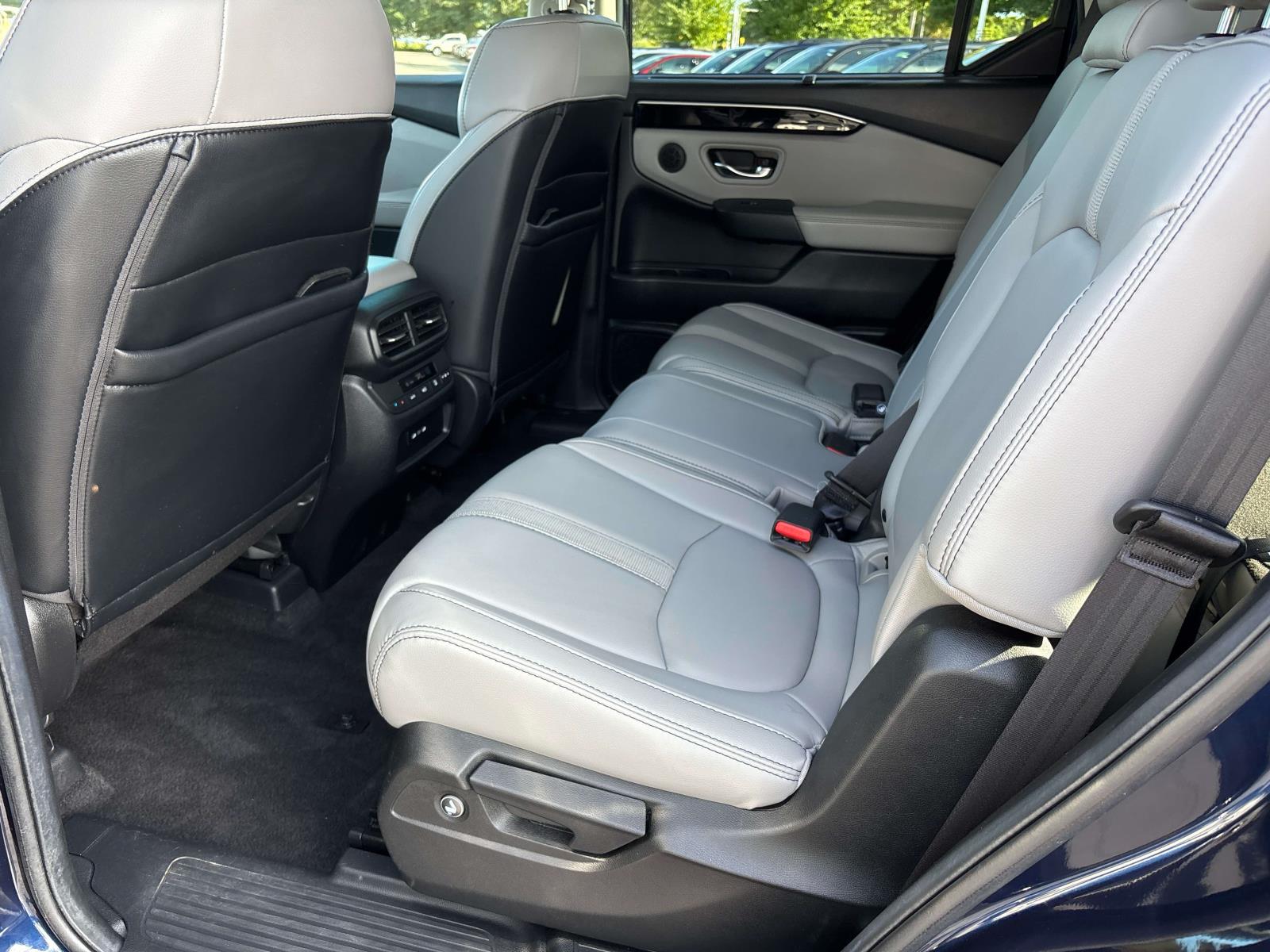 2025 Honda Pilot EX-L - Photo 13