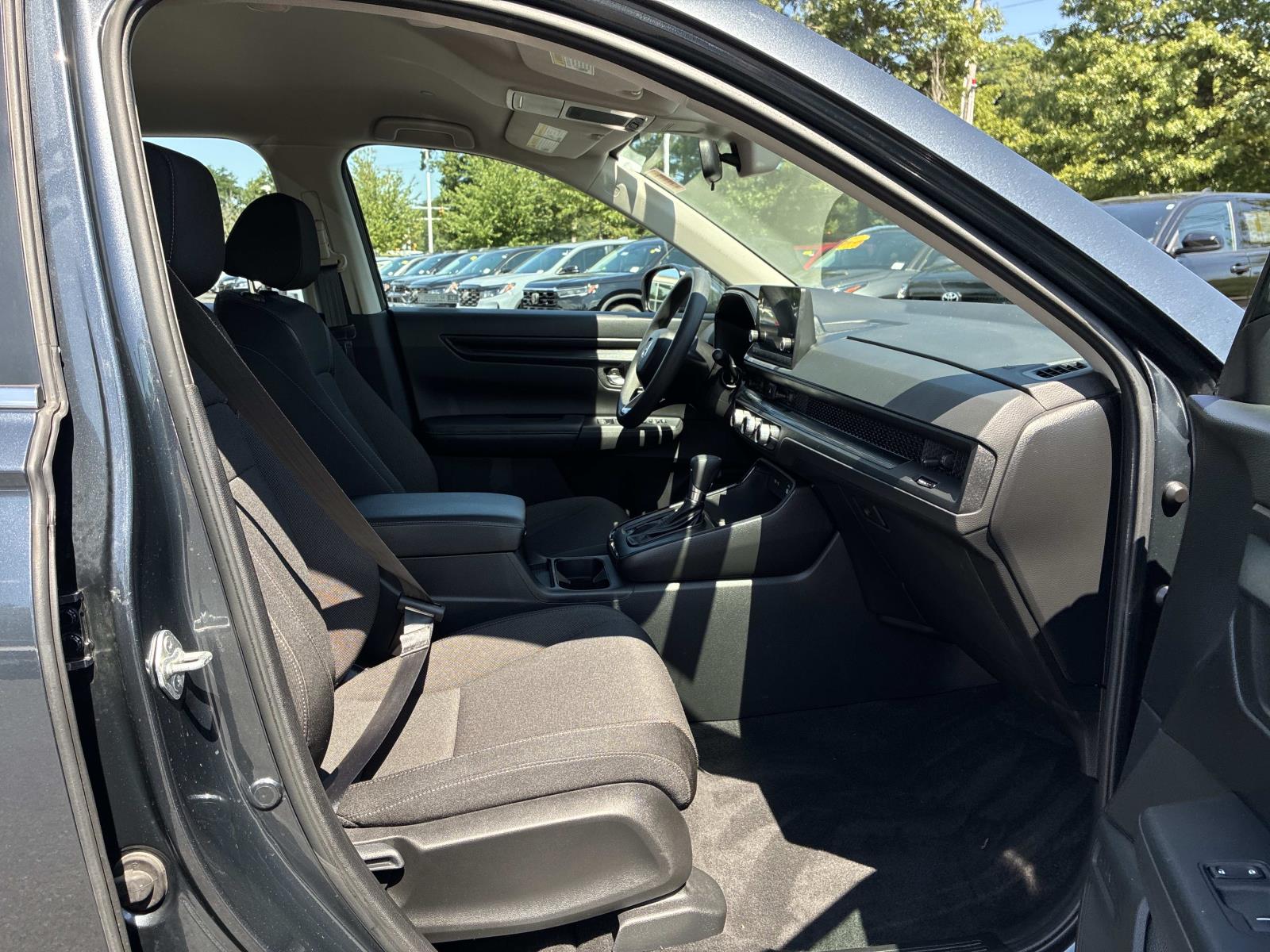 2024 Honda CR-V LX - Photo 10