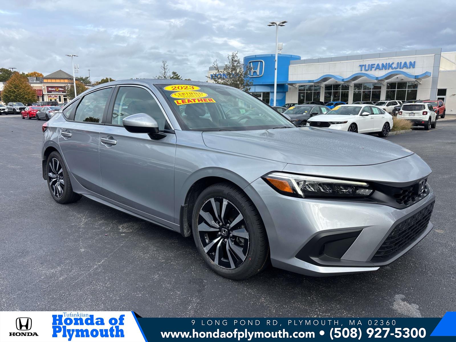 2023 Honda Civic Hatchback EX-L's photo