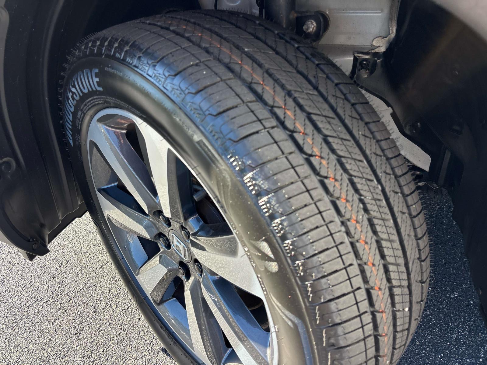 2024 Honda Pilot Touring - Photo 10