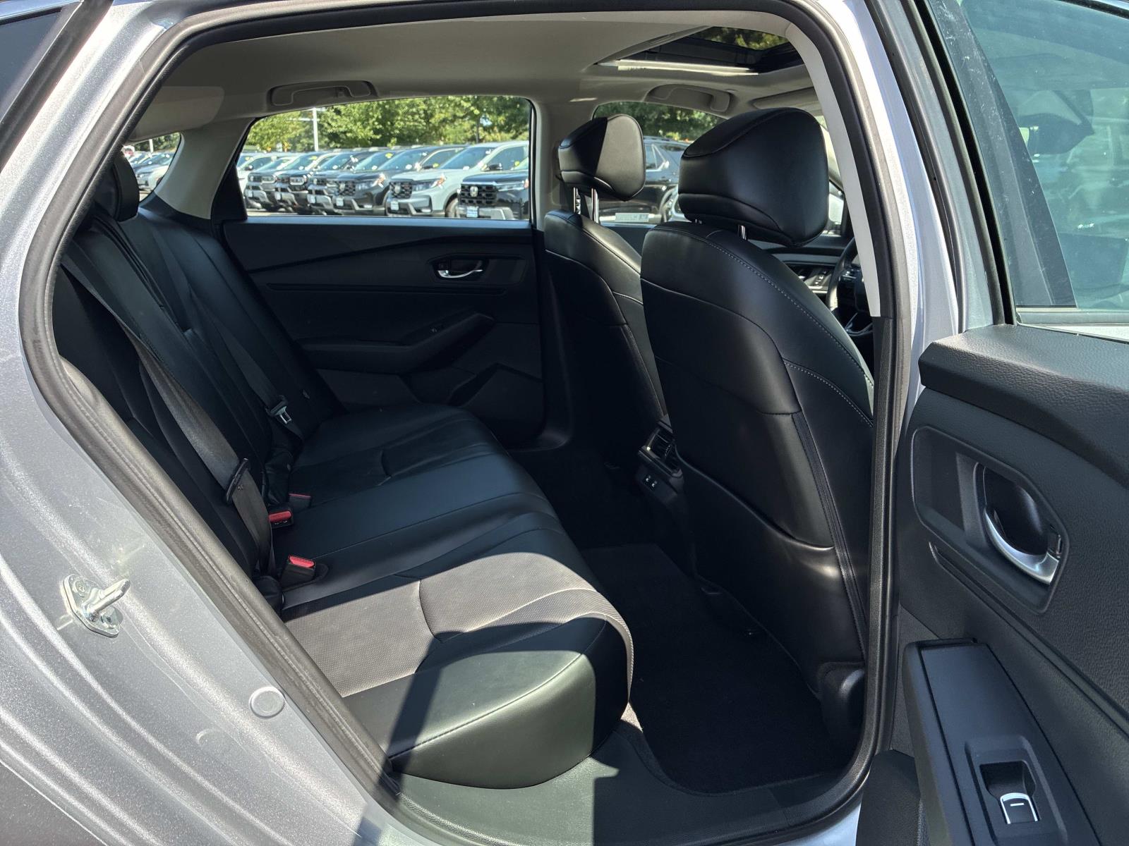 2023 Honda Accord Hybrid EX-L - Photo 12