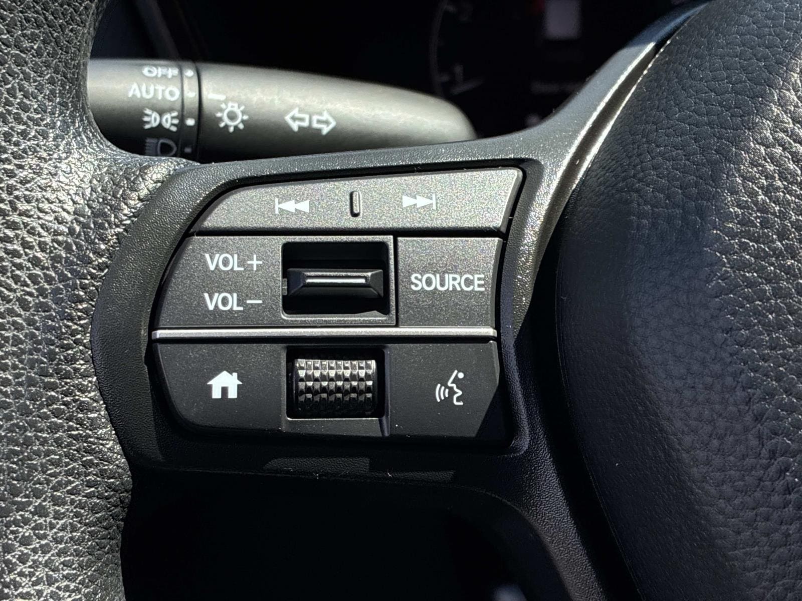 2024 Honda CR-V LX - Photo 24