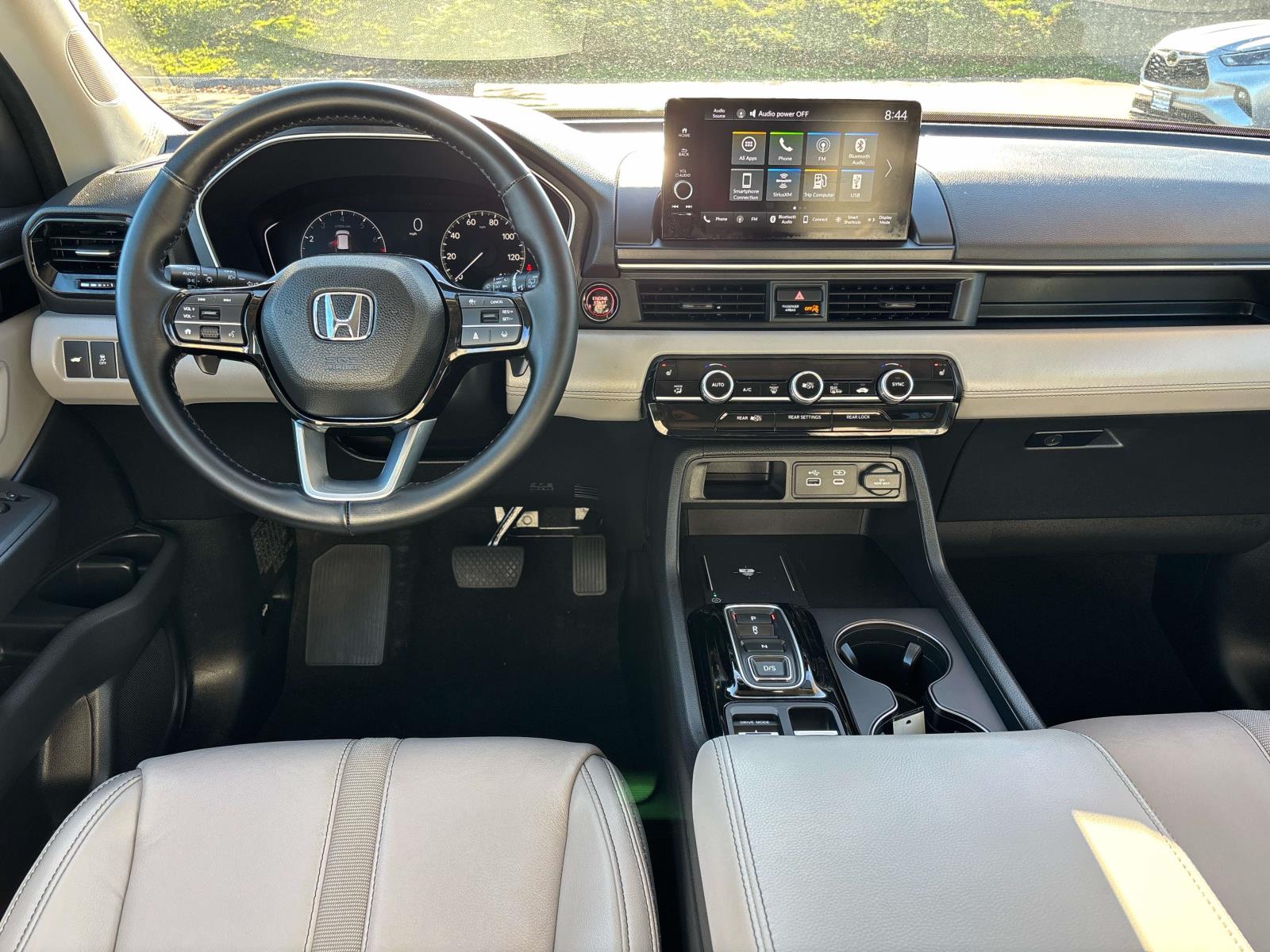 2024 Honda Pilot EX-L - Photo 14