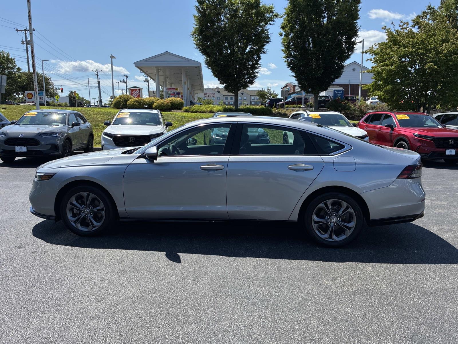 2023 Honda Accord Hybrid EX-L - Photo 7