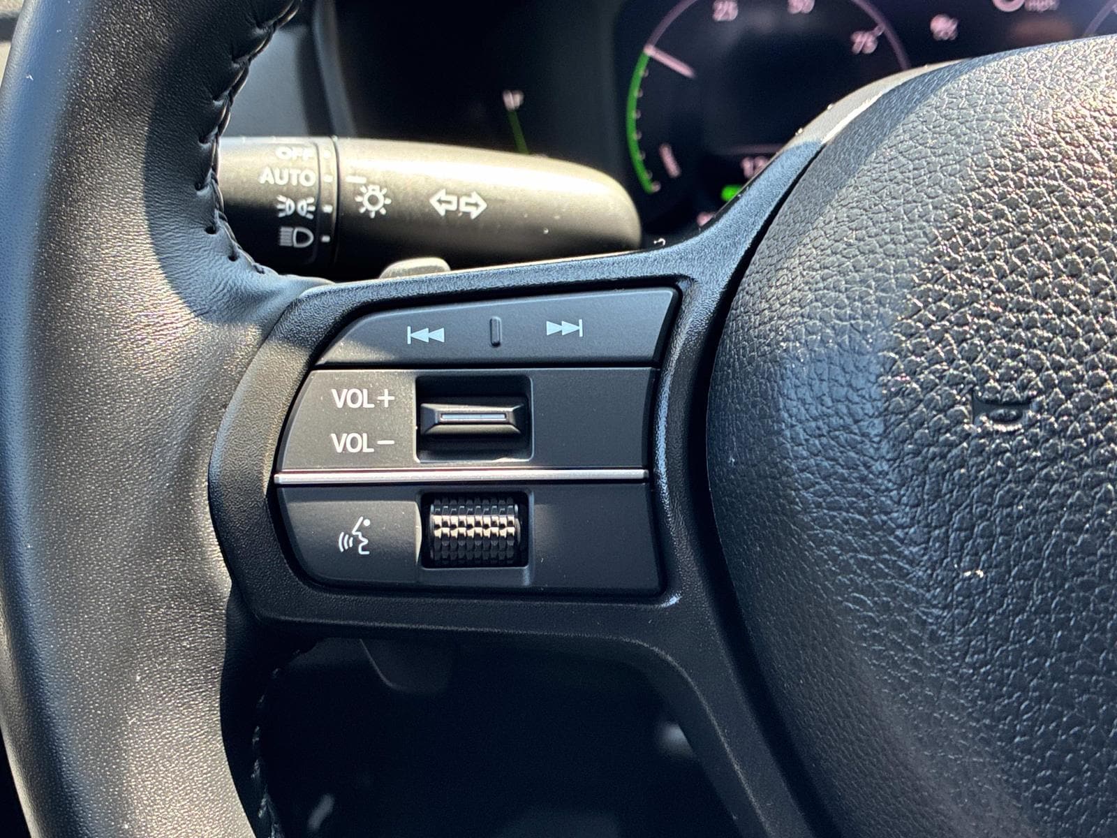 2023 Honda Accord Hybrid EX-L - Photo 24