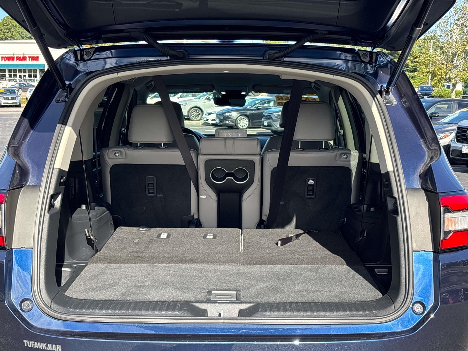 2025 Honda Pilot EX-L - Photo 16