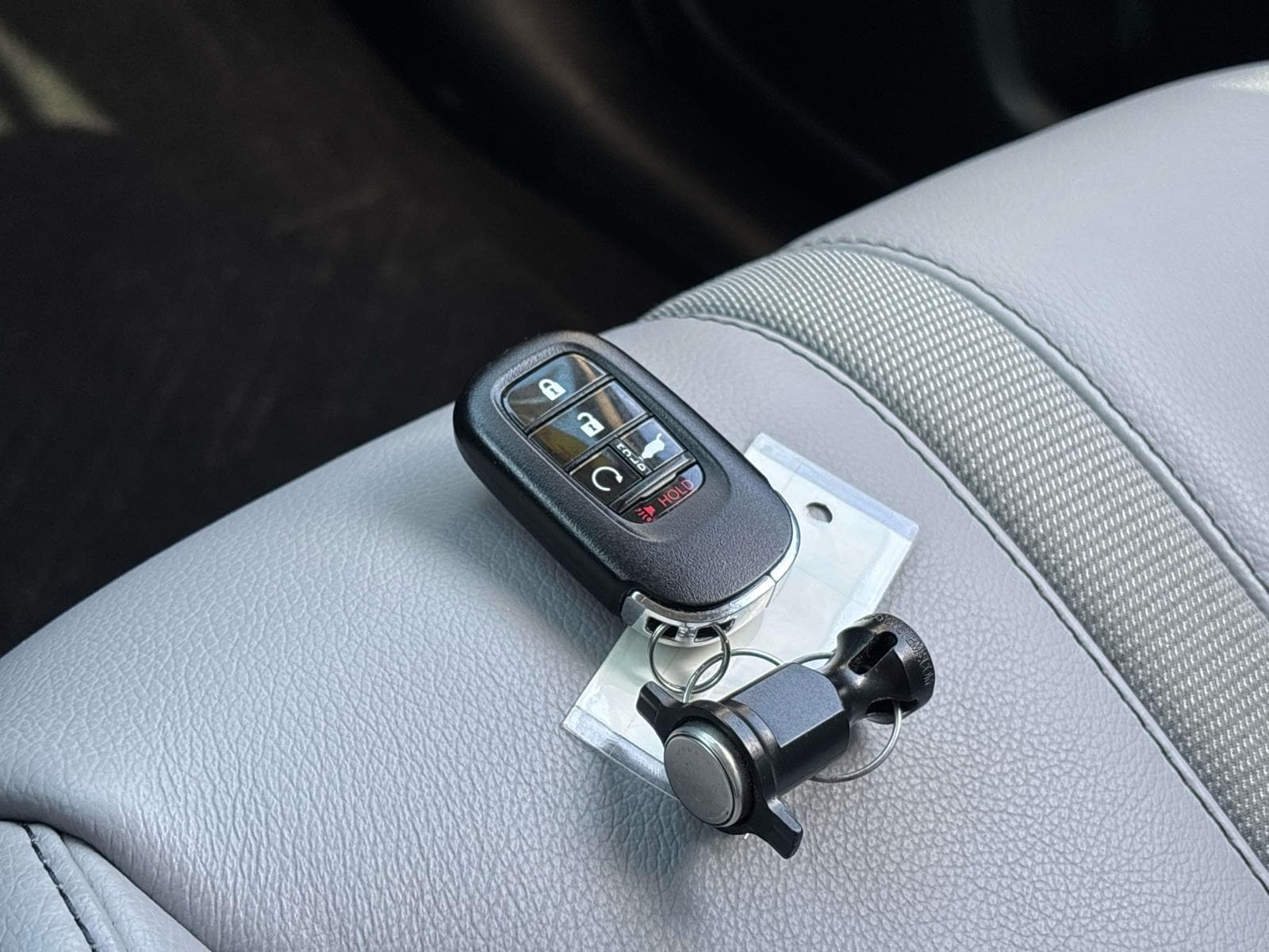 2025 Honda Pilot EX-L - Photo 30