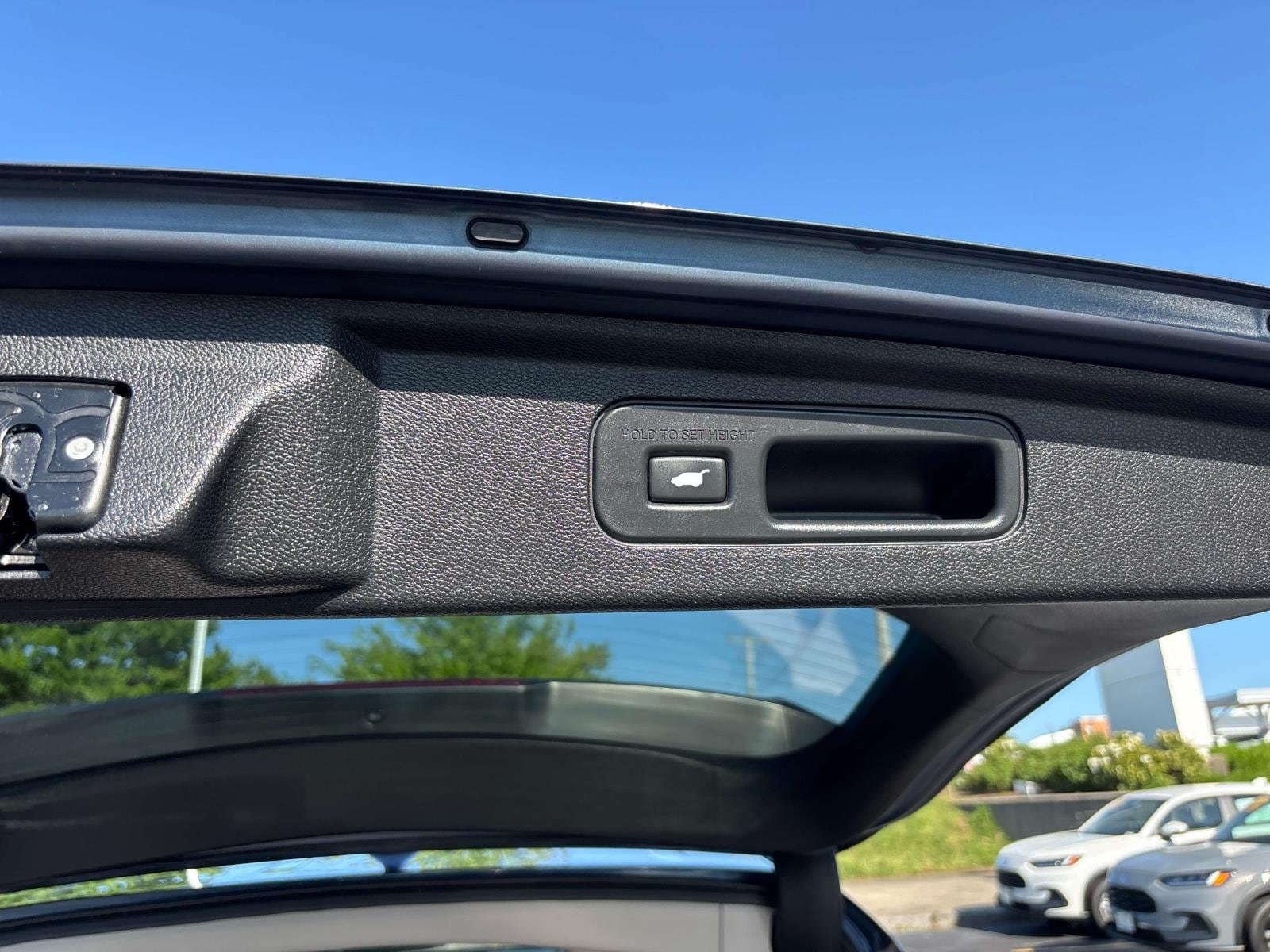 2025 Honda Odyssey EX-L - Photo 18