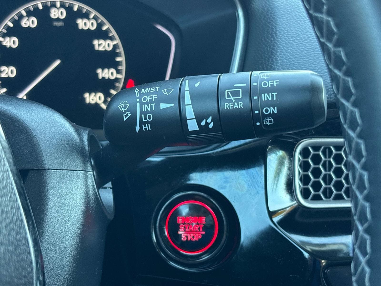 2024 Honda Civic Hatchback EX-L - Photo 27