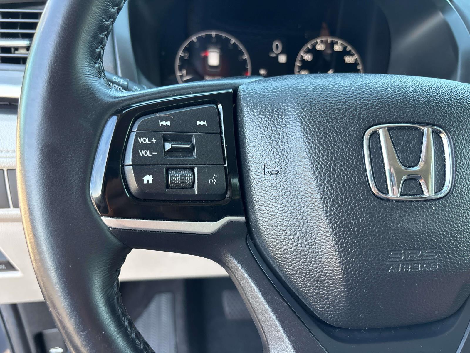 2025 Honda Odyssey EX-L - Photo 25