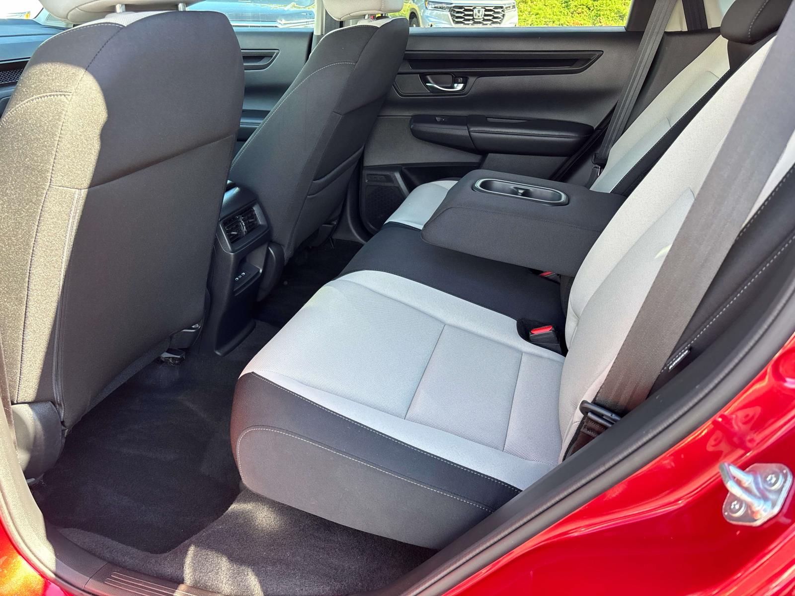 2024 Honda CR-V EX - Photo 12
