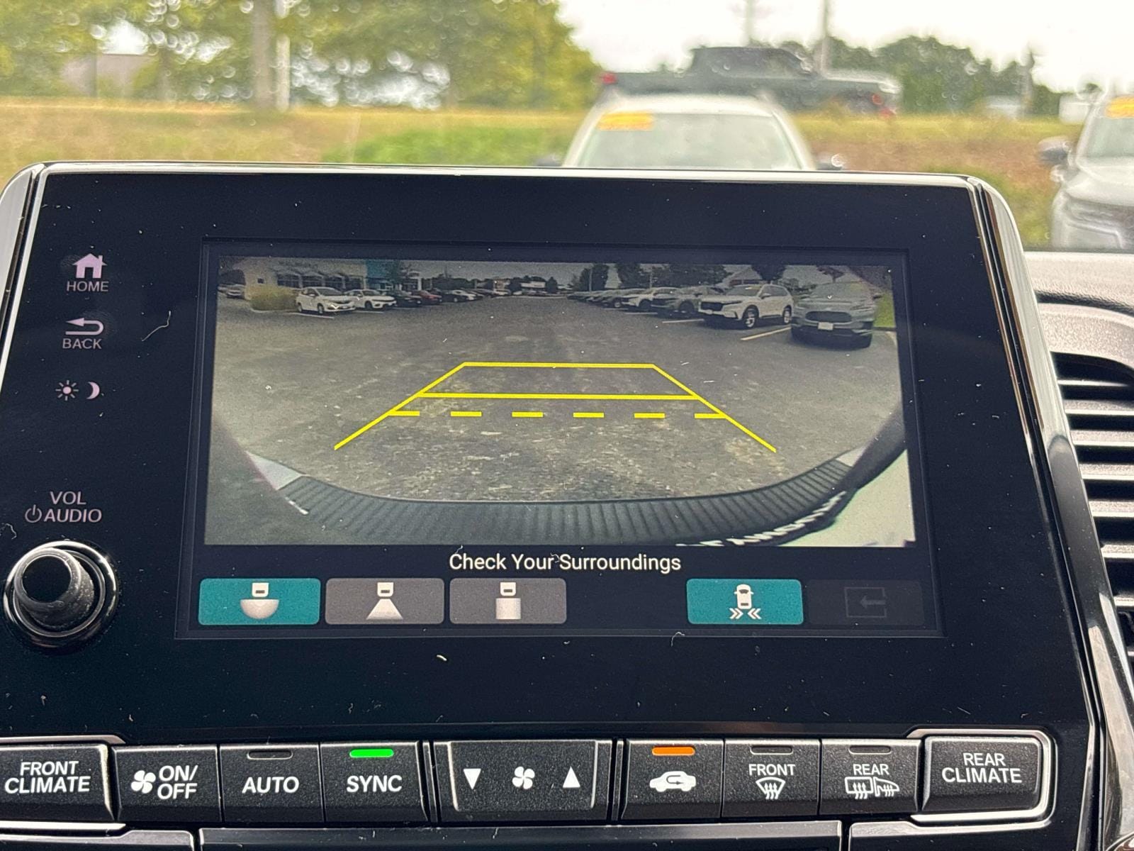 2024 Honda Odyssey Touring - Photo 28