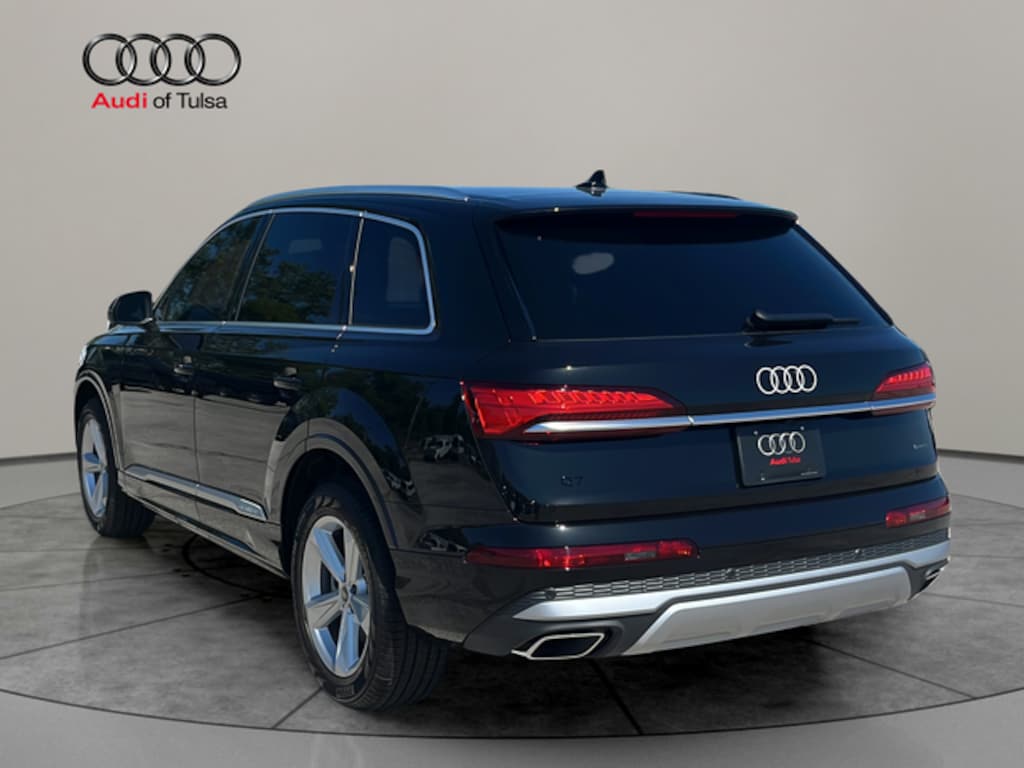 New 2026 Audi Q7 45 Premium SUV
