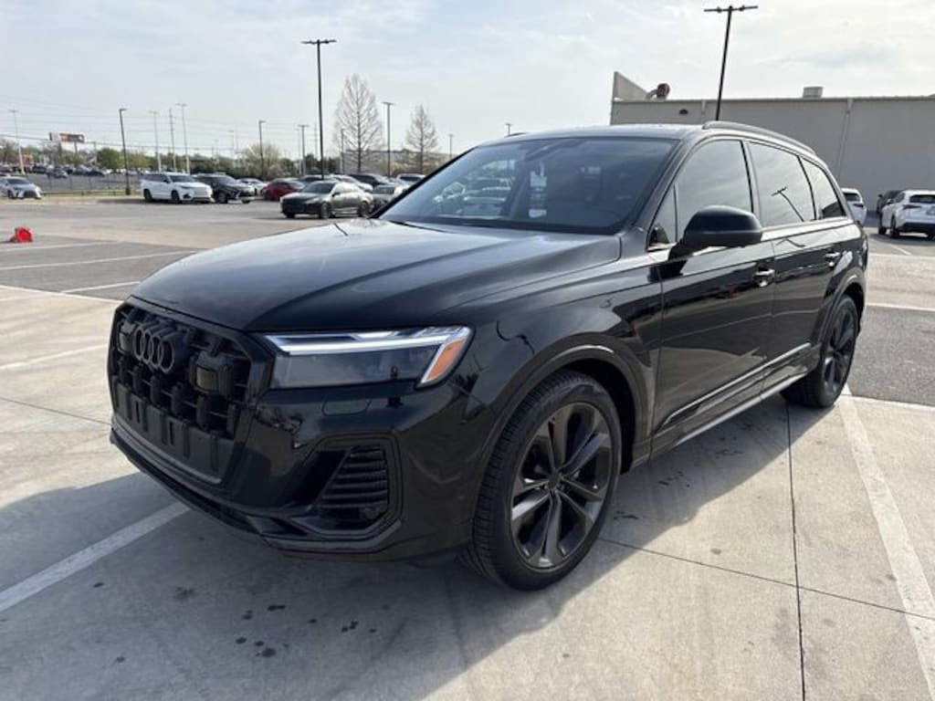 New 2026 Audi Q7 55 Premium SUV